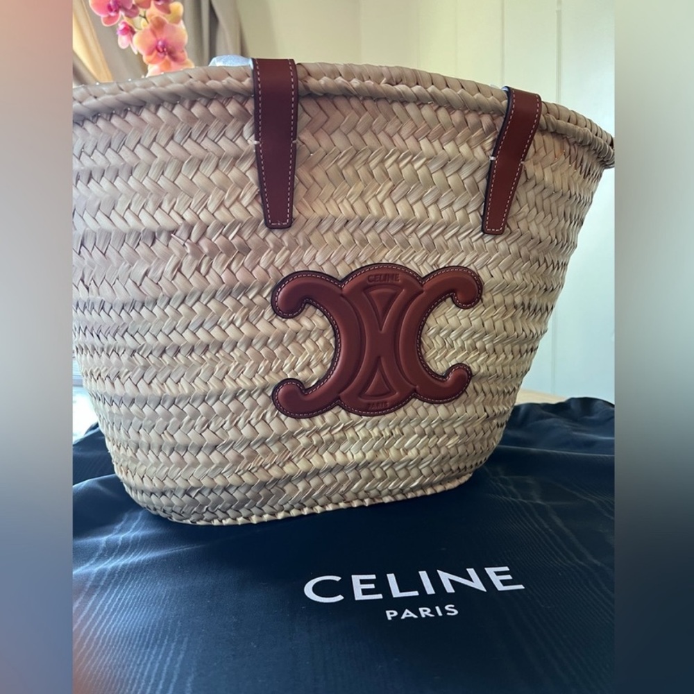 Celine triumph medium basket